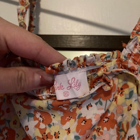 Pink Lilly - Picture 3 of 5